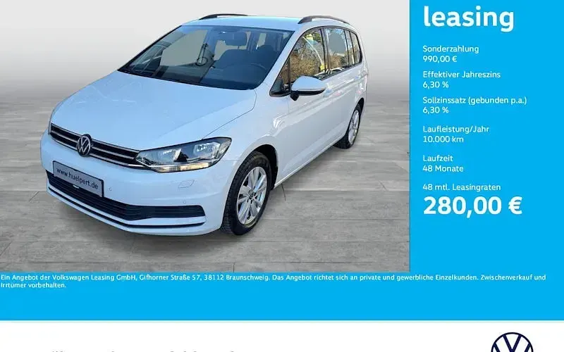 Gebraucht VW Touran Comfortline 150 PS (110 kW) 2022 Weiß Van / Kleinbus