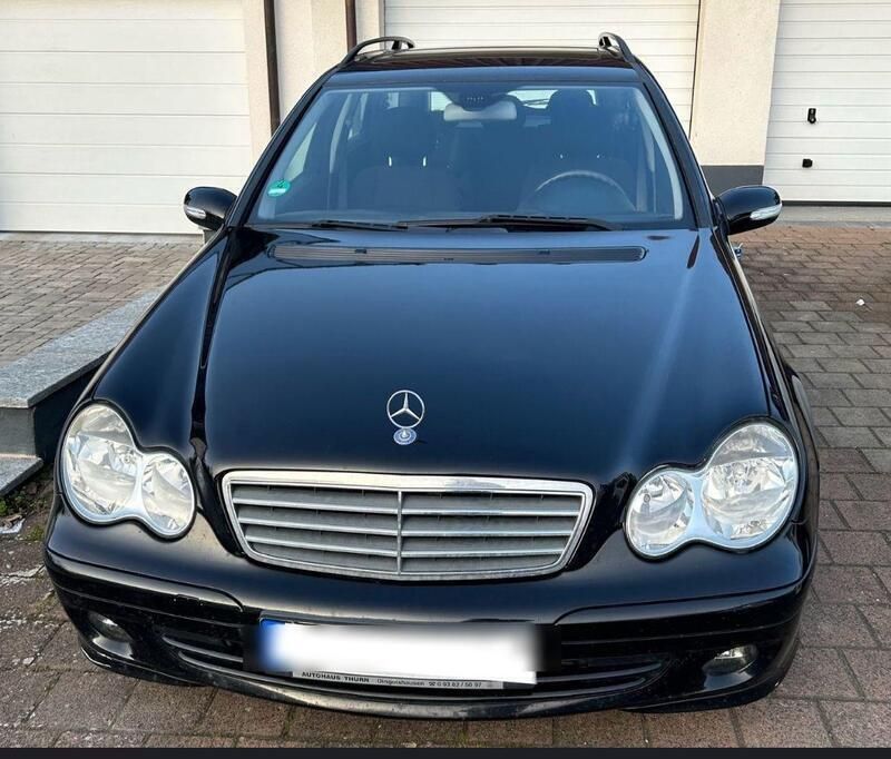 Schwarz Gebraucht 2007 Mercedes C180 Elegance Kombi | 2.800 € - Bild 1/4
