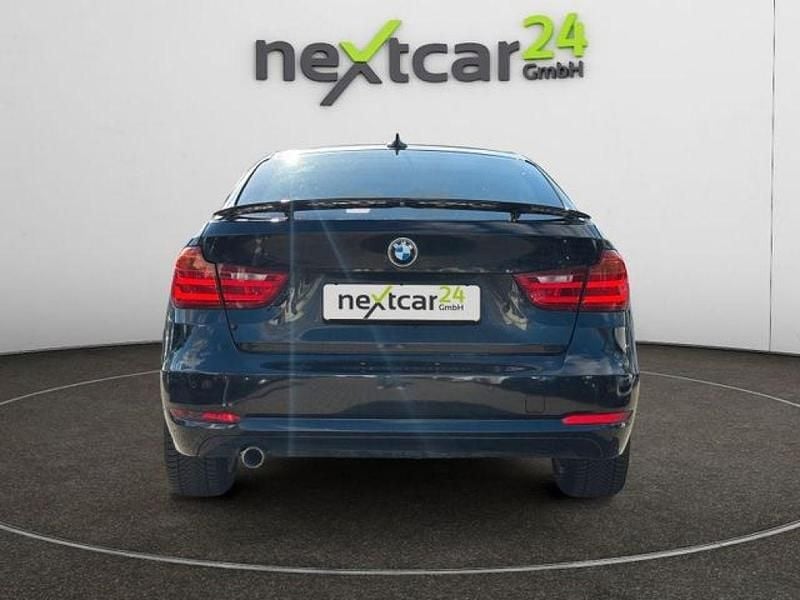 Gebraucht BMW 318 143 PS (105 kW) 2014 Schwarz Limousine