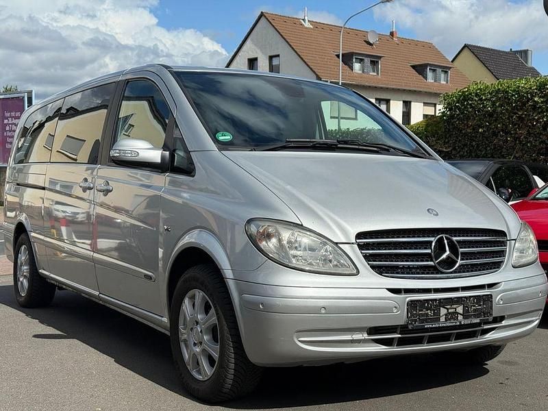 Silber Gebraucht 2008 Mercedes Viano Van / Kleinbus | 14.999 € (Fairer Preis) - Bild 1/4