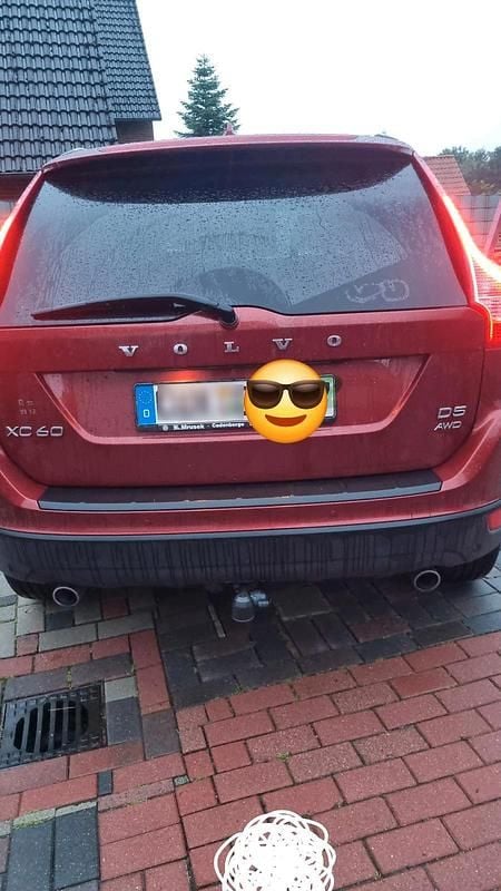 Rot Gebraucht 2013 Volvo XC60 Summum SUV | 12.500 € (Guter Preis) - Bild 1/4