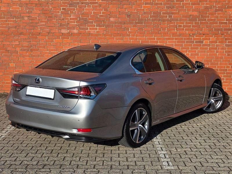 Gebraucht Lexus GS300h 223 PS (164 kW) 2018 Silber Limousine