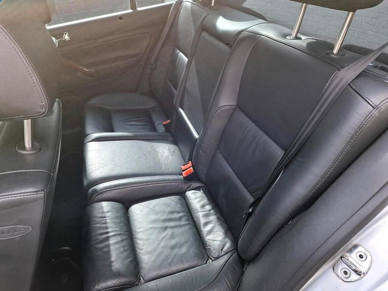Gebraucht VW Bora 150 PS (110 kW) 2003 Silber Limousine