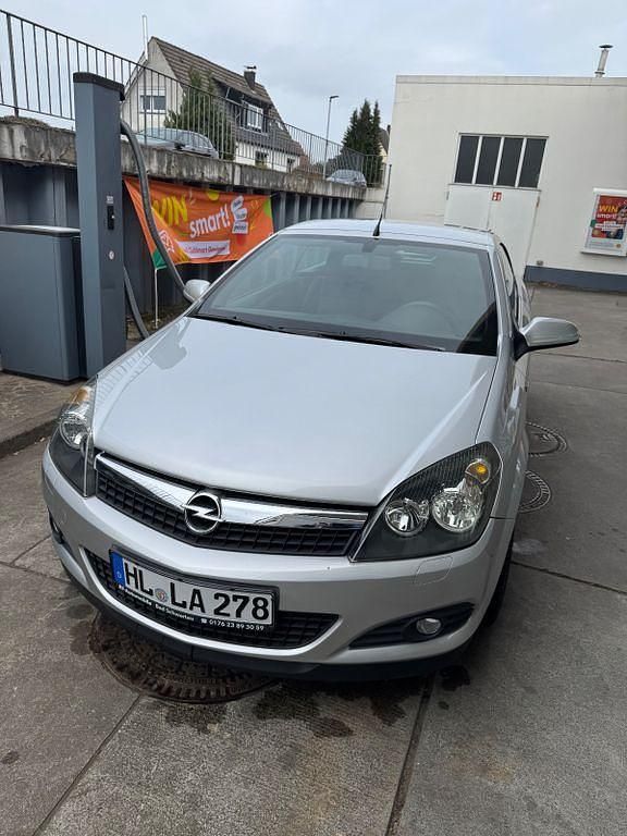 Schwarz Gebraucht 2006 Opel Astra Cabriolet Cabrio | 1.900 € (Guter Preis) - Bild 1/4