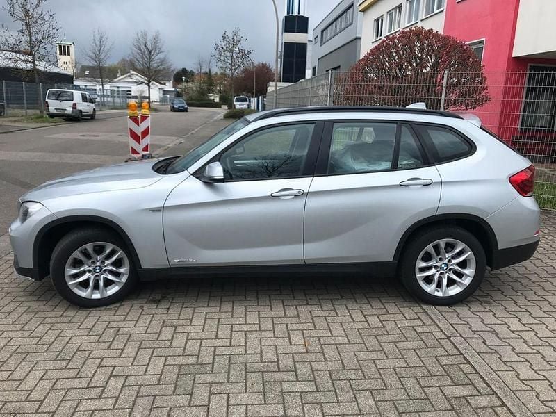 Gebraucht BMW X1 116 PS (85 kW) 2015 Silber SUV