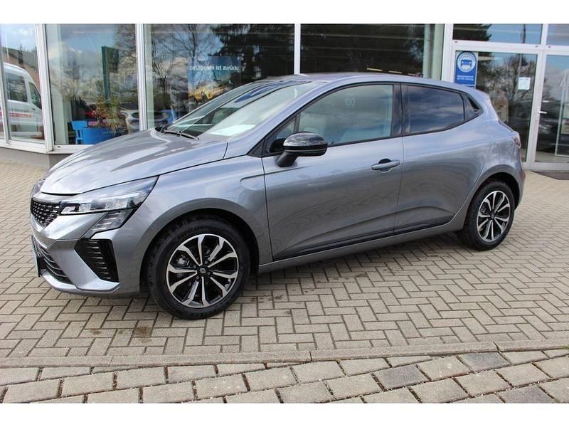 Neu Renault Clio V Techno 90 PS (66 kW) 2025 Blau Limousine