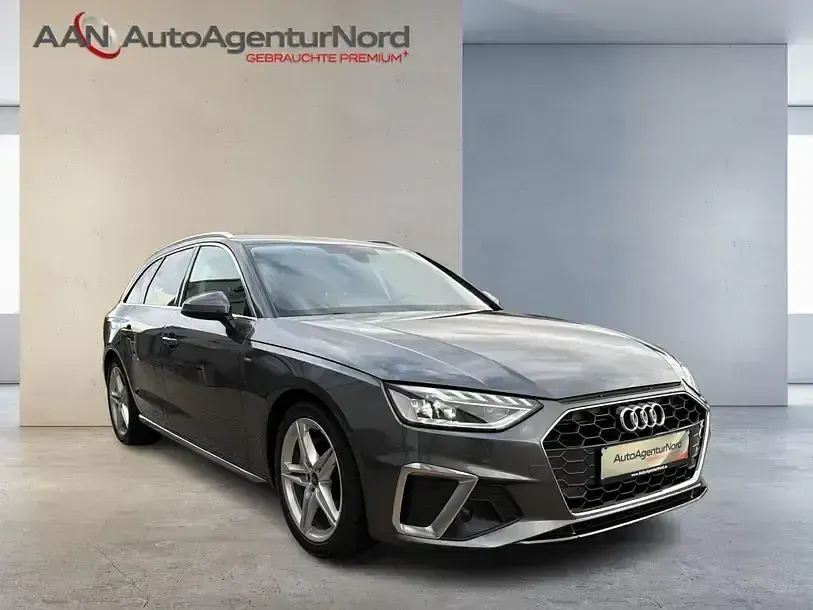 Occasion Audi A4 S-Line 204 ch (150 kW) 2023 Gris Berline