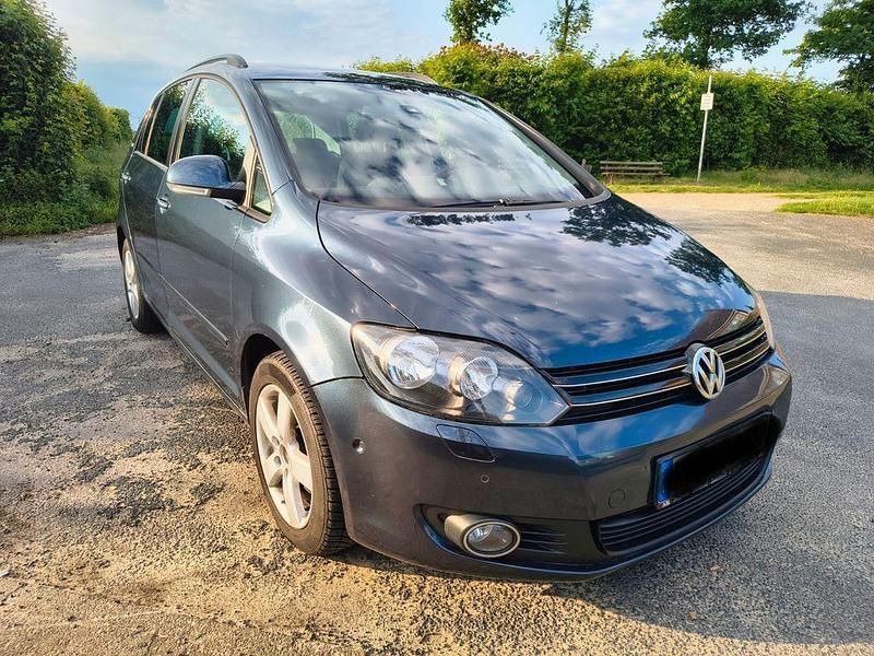 Blau Gebraucht 2011 VW Golf Plus Team Van / Kleinbus | 3.200 € (Guter Preis) - Bild 1/4