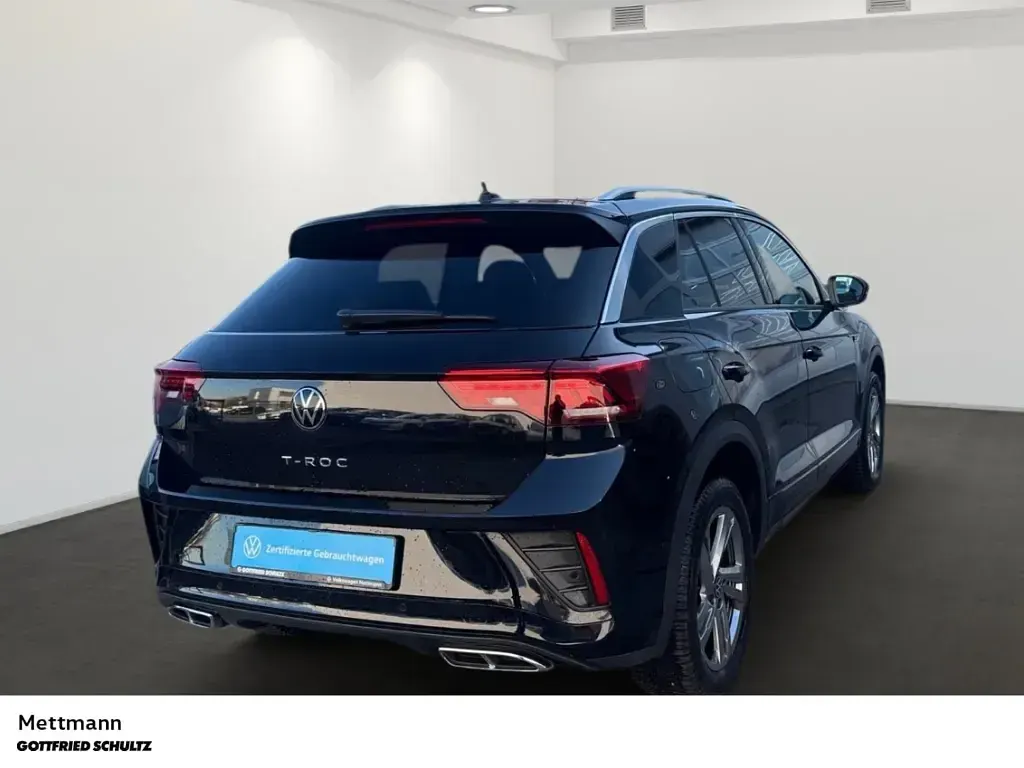 Second-hand VW T-Roc R-line 150 CP (110 kW) 2023 Negru SUV