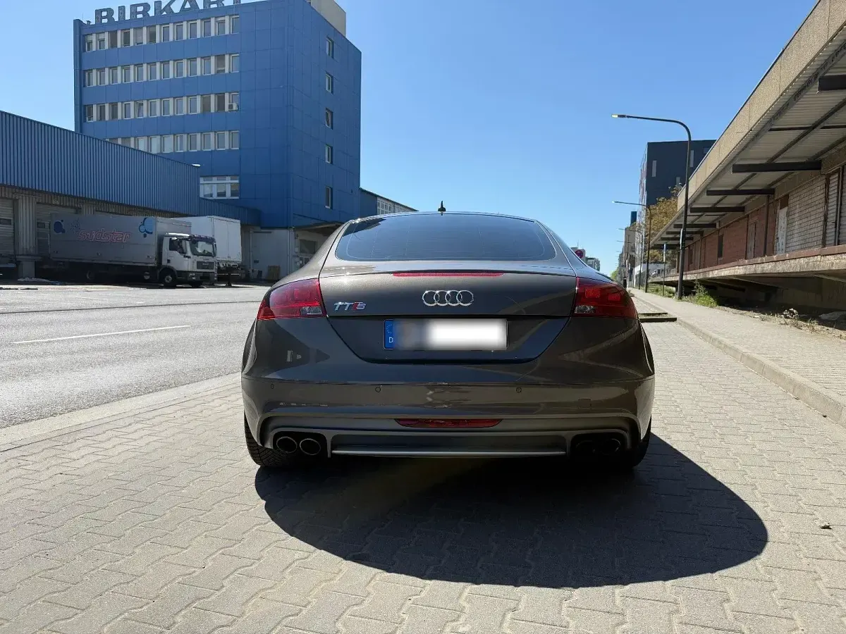 Gebraucht Audi TTS Design 272 PS (200 kW) 2011 Grau Coupé