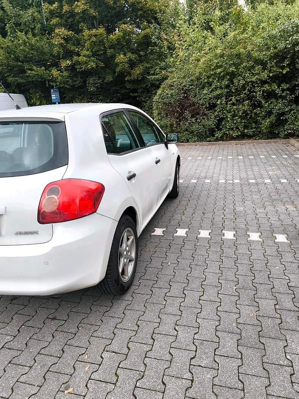 Gebraucht Toyota Auris 126 PS (92 kW) 2008 Weiß Limousine