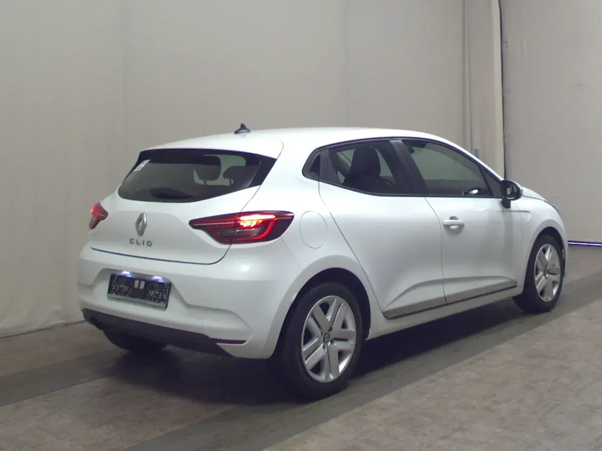 Second-hand Renault Clio V 101 CP (74 kW) 2020 Alb Berlinǎ