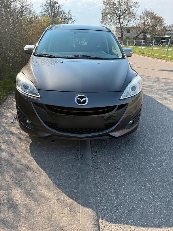 Gebraucht Mazda 5 115 PS (84 kW) 2015 Braun Van / Kleinbus