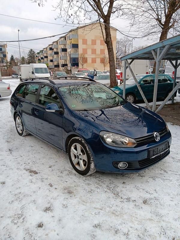 Blau Gebraucht 2011 VW Golf Trendline Kombi | 3.900 € (Fairer Preis) - Bild 1/4