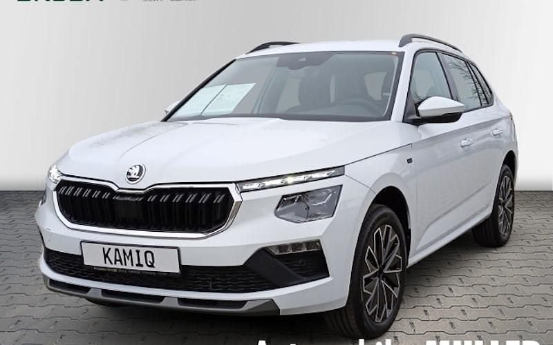 Moonweiss metallic Neu 2025 Skoda Kamiq Drive SUV | 23.490 € (Guter Preis) - Bild 1/4