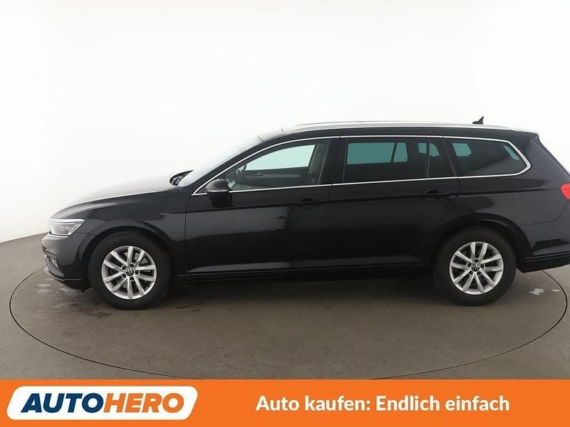 Gebraucht VW Passat Business 150 PS (110 kW) 2021 Schwarz Kombi