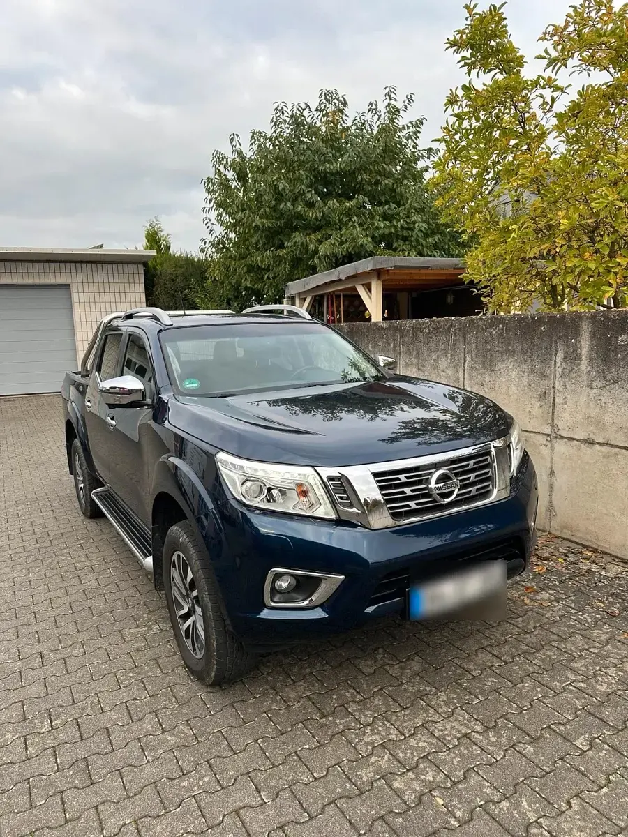 Gebraucht Nissan Navara Tekna 190 PS (139 kW) 2016 Blau Pickup