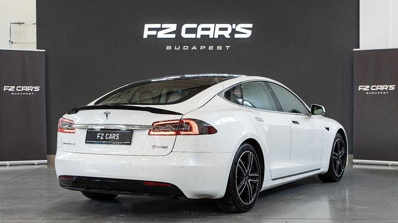 Second-hand Tesla Model S 567 kW (772 CP) 2018 Alb Hatchback