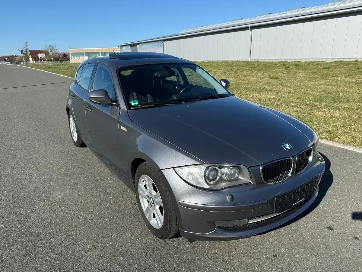 Używany BMW 120 Advantage 177 KM (130 kW) 2011 Szary Hatchback