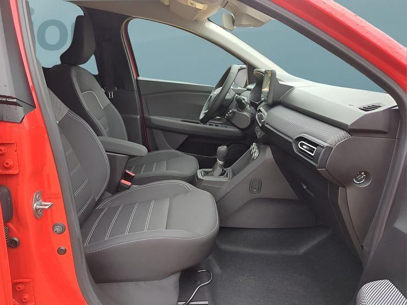 Neu Dacia Jogger 141 PS (103 kW) 2025 Rot Van / Kleinbus