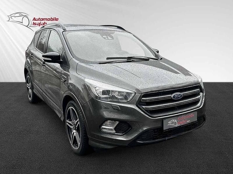 Gebraucht Ford Kuga ST-Line 179 PS (131 kW) 2019 Grau SUV