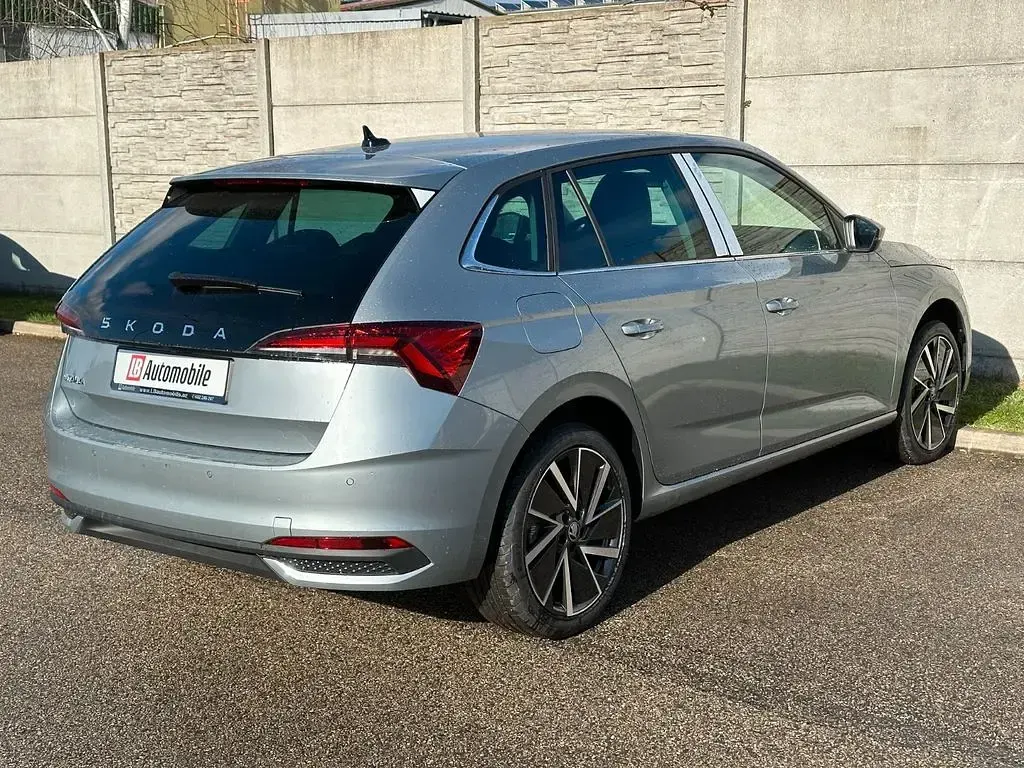 Neu Skoda 105 116 PS (85 kW) 2026 Silber Limousine