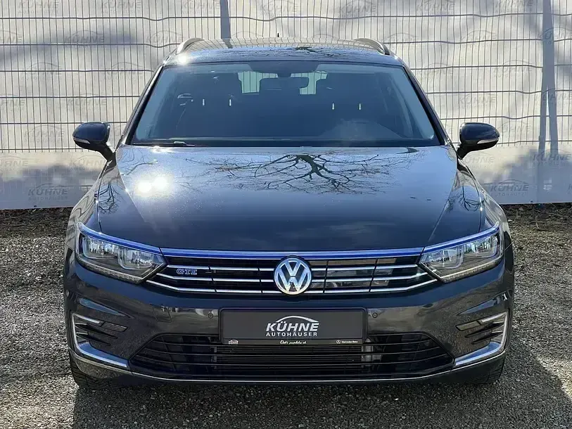 Używany VW Passat GTE 218 KM (160 kW) 2017 Szary Kombi