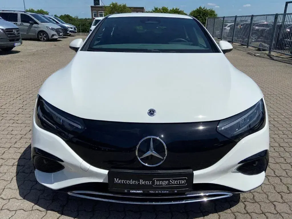 Gebraucht Mercedes EQE300 Advanced Plus 180 kW (245 PS) 2025 Unilack polarweiß Limousine