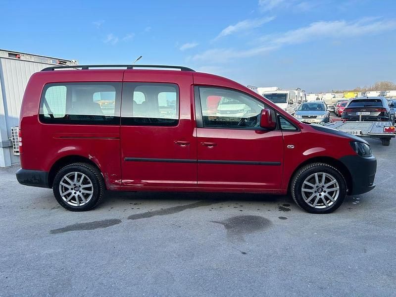 Gebraucht VW Caddy Trendline 105 PS (77 kW) 2013 Rot Van / Kleinbus
