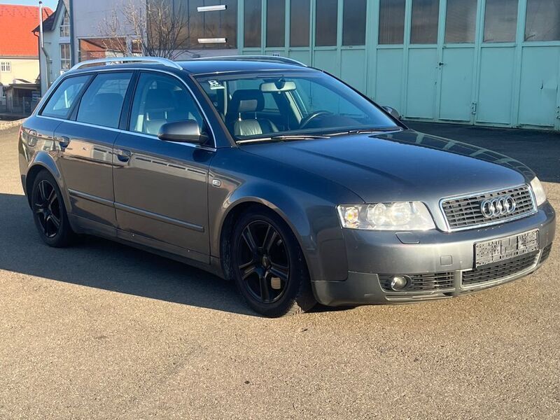 Grau Gebraucht 2002 Audi A4 Sport Kombi | 1.800 € (Superpreis) - Bild 1/4