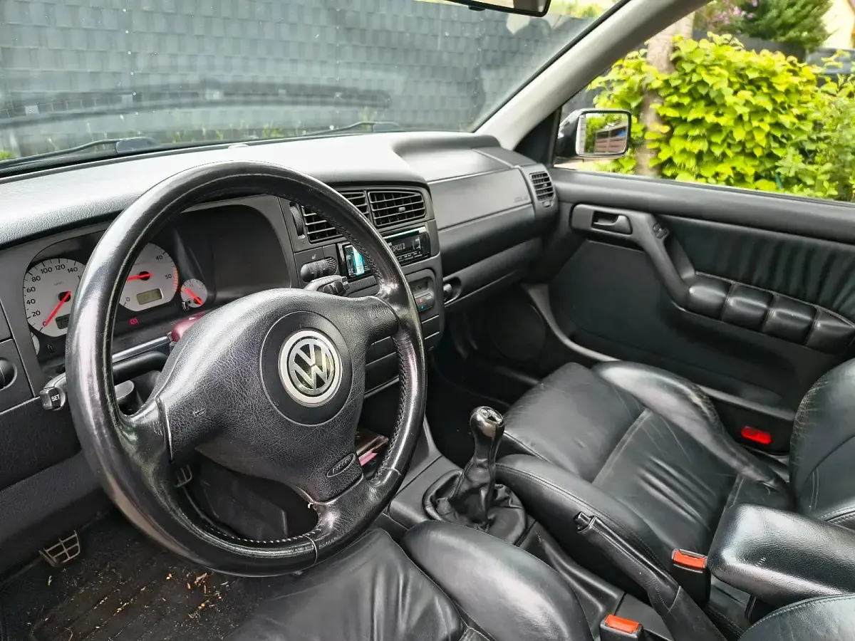 Gebraucht VW Golf III 90 PS (66 kW) 1998 Schwarz Kombi