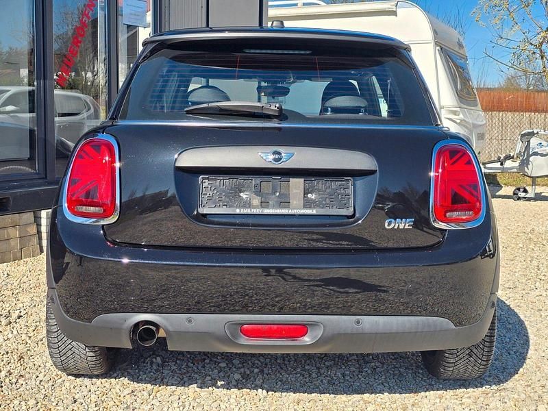 Gebraucht Mini ONE 102 PS (75 kW) 2017 Schwarz Kleinwagen