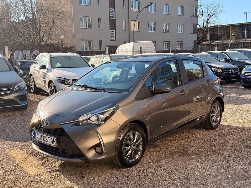 Gebraucht Toyota Yaris Hybrid Comfort 73 PS (53 kW) 2017 Grau Kleinwagen
