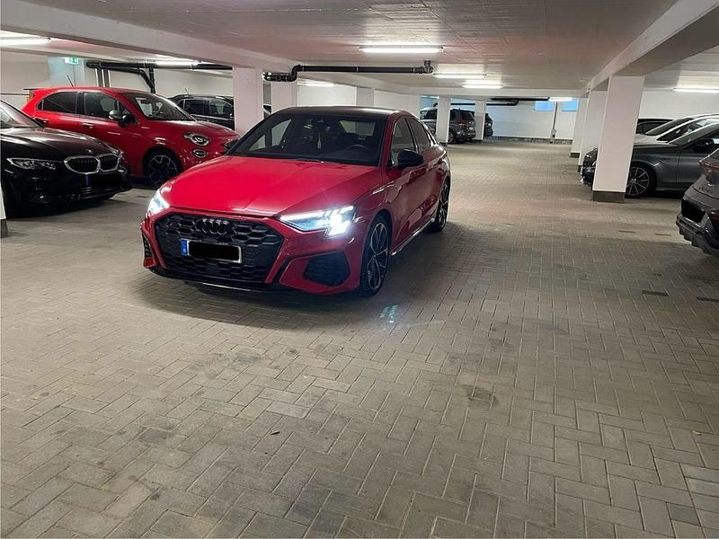 Rot Gebraucht 2020 Audi S3 Edition .1 Limousine | 37.990 € (Etwas zu teuer) - Bild 1/4