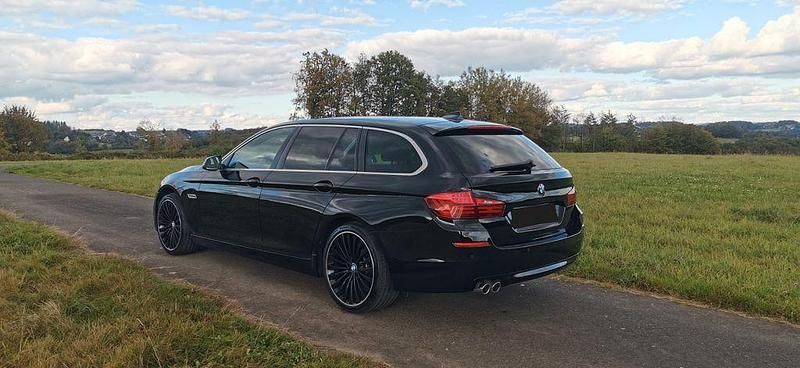 Gebraucht BMW 530 258 PS (189 kW) 2014 Schwarz Kombi