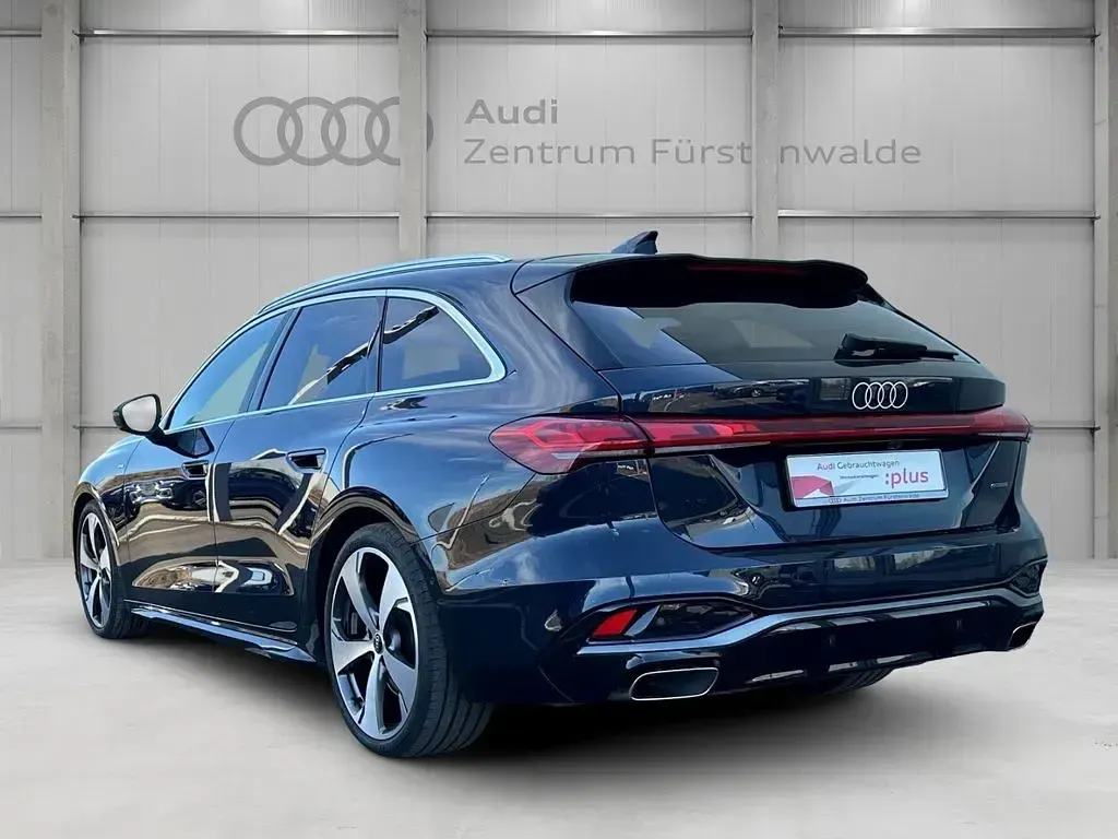 Gebraucht Audi A5 Sport 204 PS (150 kW) 2025 Firmamentblau metallic Kombi