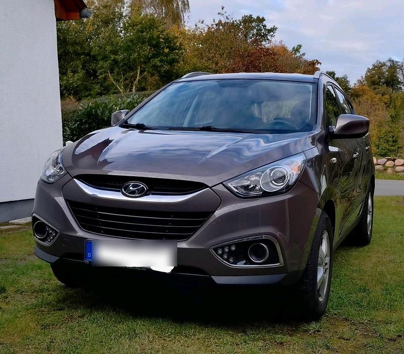 Braun Gebraucht 2013 Hyundai ix35 SUV | 9.995 € - Bild 1/4