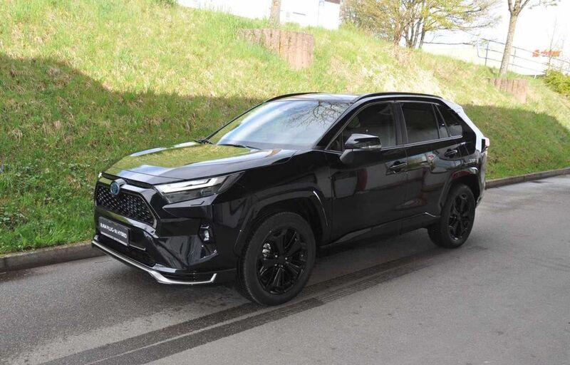 Schwarz Neu 2025 Toyota RAV4 Hybrid SUV | 51.515 € (Superpreis) - Bild 1/4