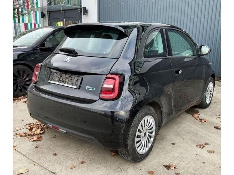 Gebraucht Fiat 500e Action 69 kW (95 PS) 2022 Onyx schwarz) (schwarz Kleinwagen