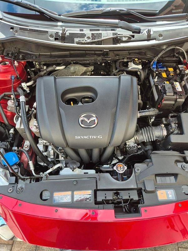 Gebraucht Mazda 2 Kizoku 90 PS (66 kW) 2021 Rot Kleinwagen