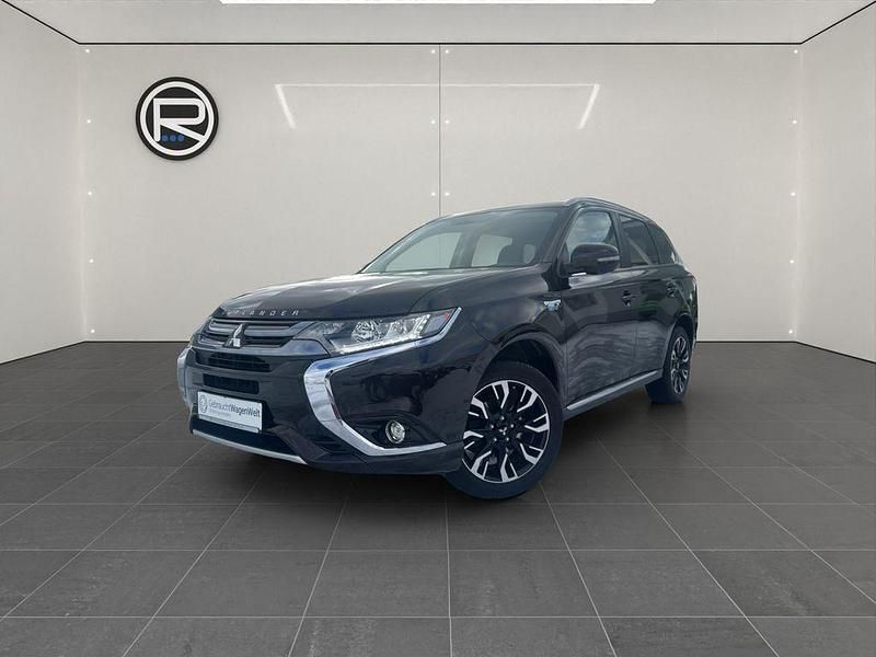 Gebraucht Mitsubishi Outlander P-HEV Plus 189 PS (139 kW) 2018 Schwarz SUV