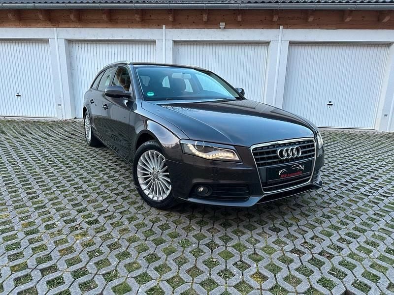 Gebraucht Audi A4 160 PS (117 kW) 2010 Grau Kombi