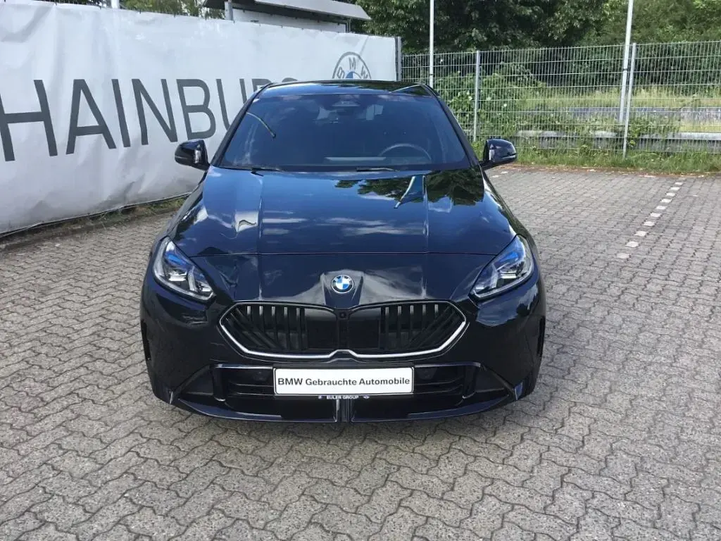 Gebraucht BMW 120 Efficient Dynamics 156 PS (114 kW) 2025 Schwarz Kleinwagen