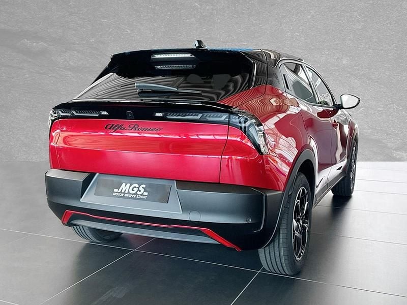 Gebraucht Alfa Romeo Junior Edizione Speciale 114 kW (156 PS) 2022 Andere farbe SUV