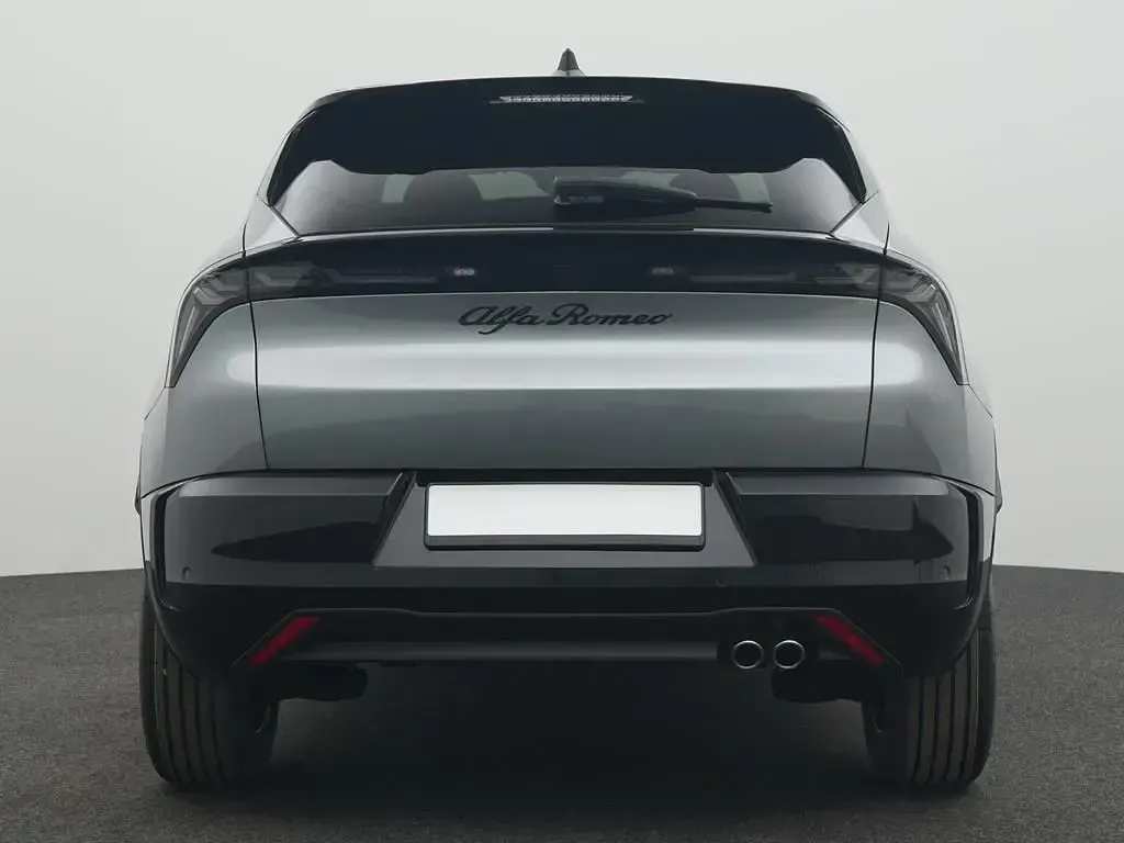Gebraucht Alfa Romeo Junior Ti 136 PS (100 kW) 2026 Schwarz SUV