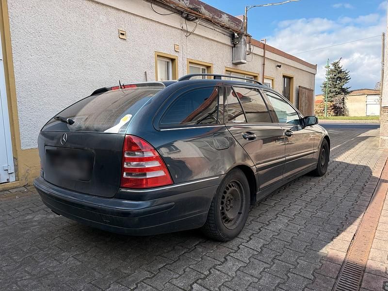 Gebraucht Mercedes C220 150 PS (110 kW) 2005 Schwarz Kombi
