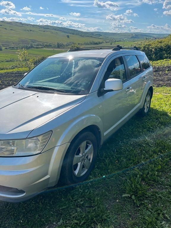 Gebraucht Dodge Journey SXT 140 PS (102 kW) 2010 Grau SUV