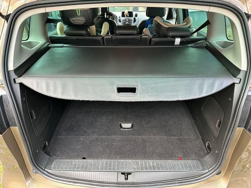 Gebraucht Opel Zafira Tourer Innovation 131 PS (96 kW) 2014 Gold Van / Kleinbus