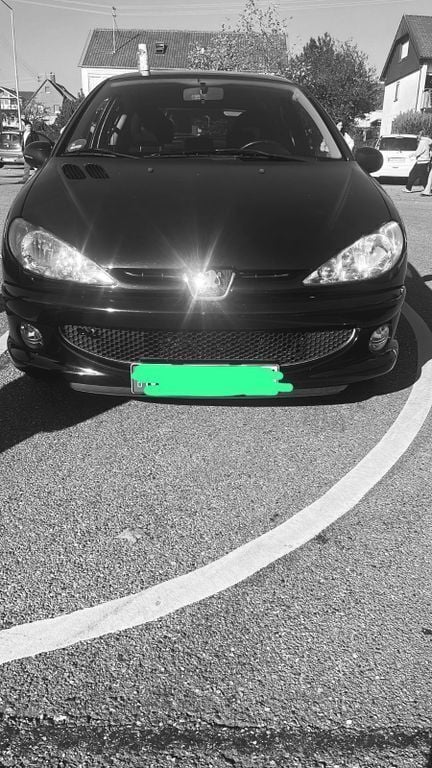 Schwarz Gebraucht 2008 Peugeot 206 Limousine | 850 € (Superpreis) - Bild 1/4