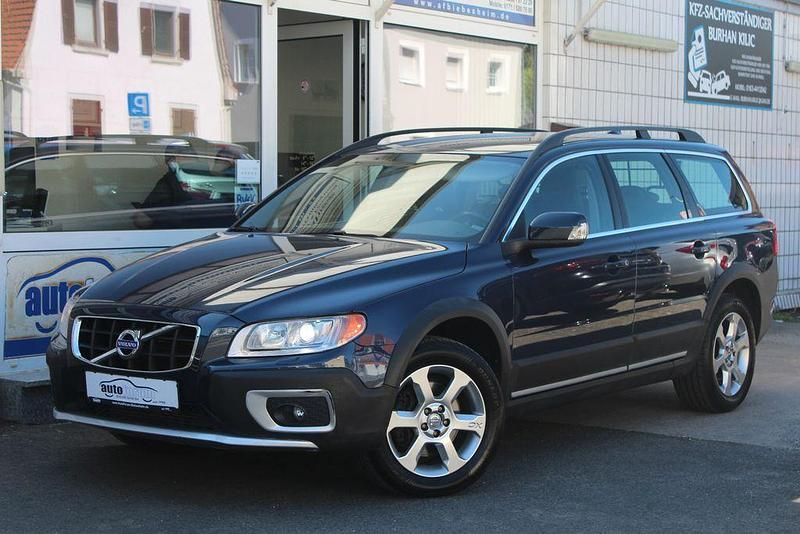 Gebraucht Volvo XC70 Summum 205 PS (150 kW) 2010 Blau Kombi